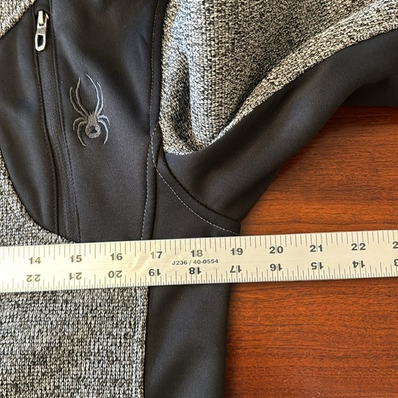 SPYDER Black & White Zip Up Jacket - Picture 10 of 14